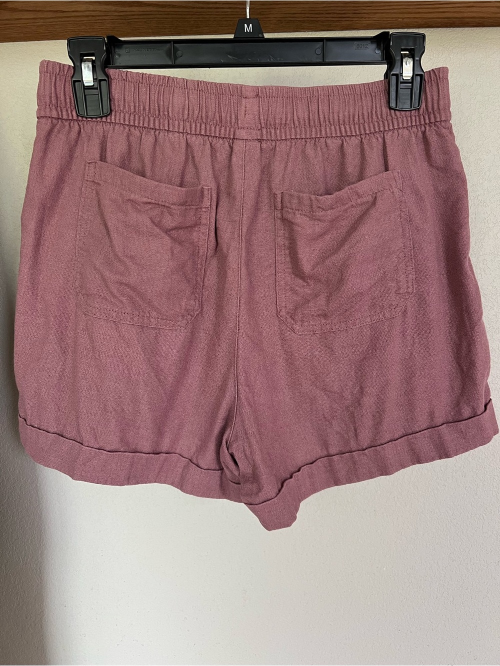 Old Navy Mauve Elastic-Waist Casual Shorts - Picture 3 of 4